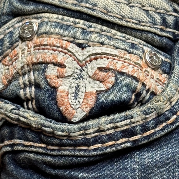 Rock Revival Collector Edition Eilish - Picture 7 of 14